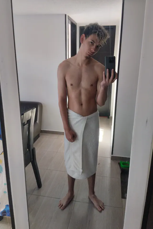 escort-media-a535cd67-4b75-483d-a854-e86f4b330fda