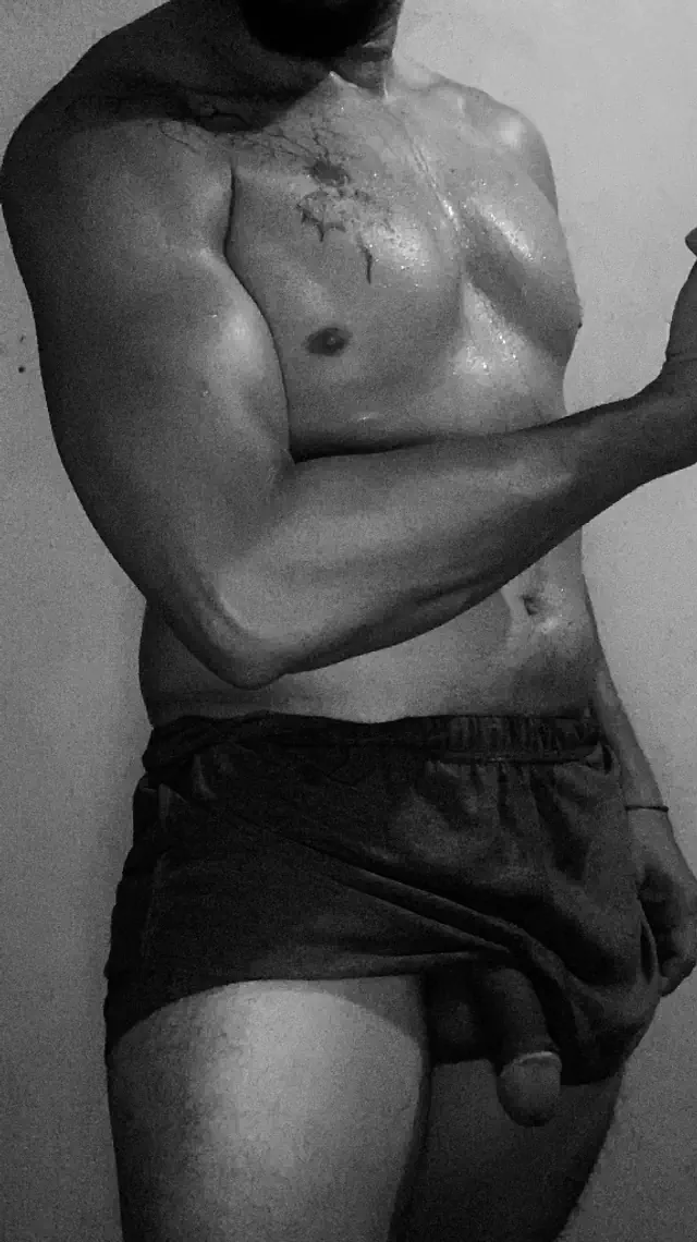 escort-media-a580d044-0e77-4395-8768-4b8c22116acb