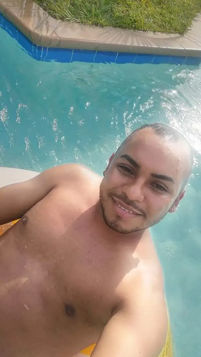 escort-media-a5b7b858-7fd7-4a78-8932-9b133f4e2c65