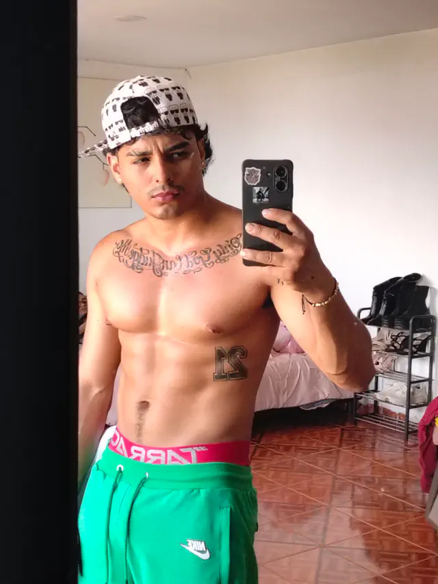 escort-media-a5c559c6-a816-461d-934d-9e0c1f4b8328