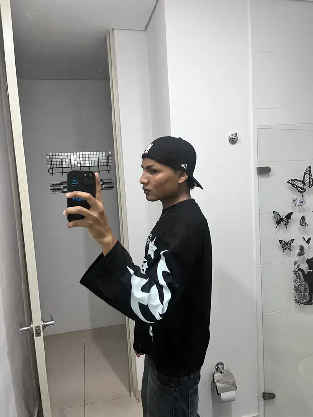 escort-media-a62ba751-76db-47df-a3cb-a0d33352497b