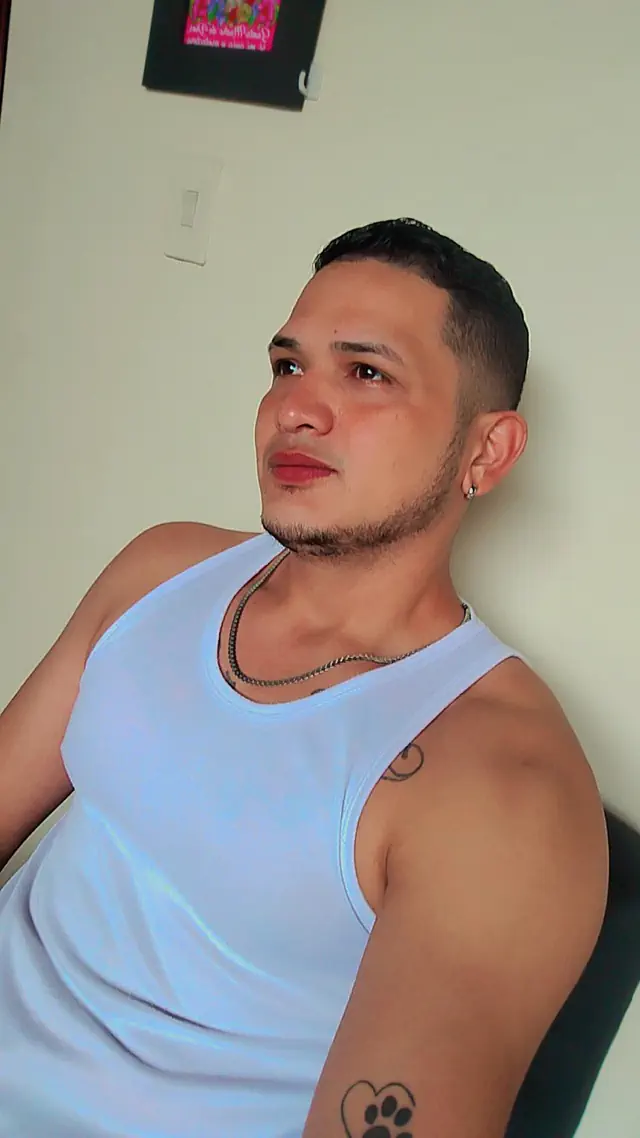 escort-media-a80be9ca-59ba-47e2-f61b-9dac1347b100