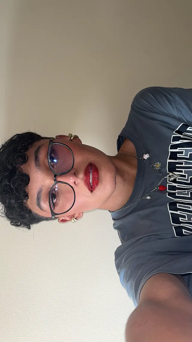 escort-media-a856fbab-3c6a-432e-a5c2-17731303a2d2