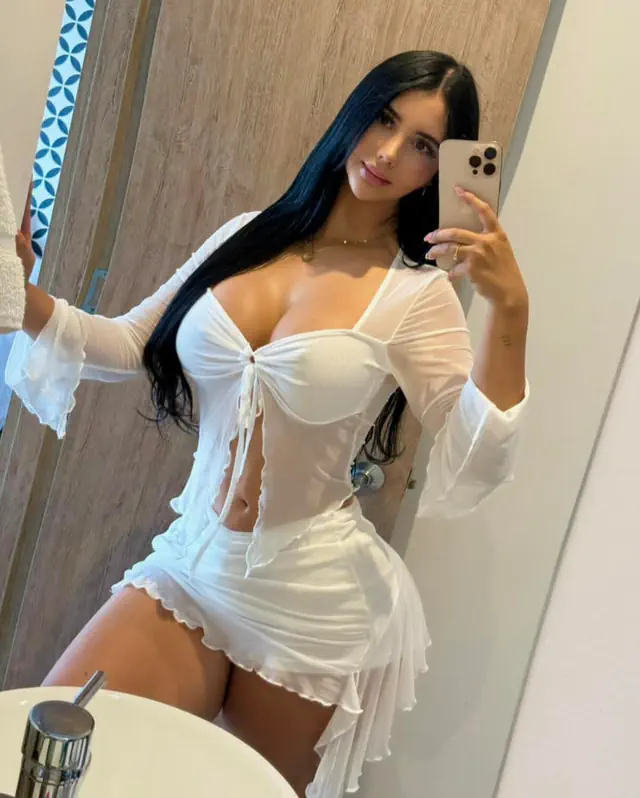 escort-media-a9059a07-2976-45c0-9142-6f189c30e45f