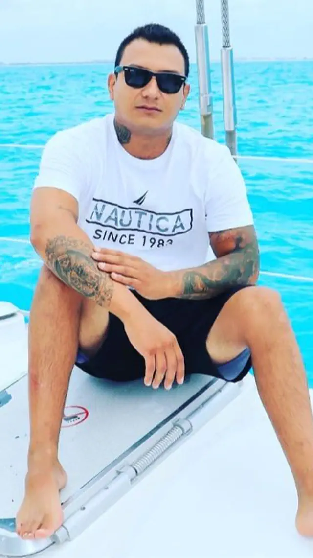 escort-media-a92336f7-45b3-461e-07ef-8bb370464600