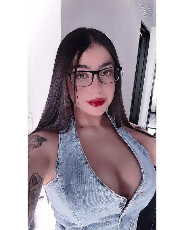 escort-media-a9f975fb-1184-4922-83c1-faf9e28a7eae