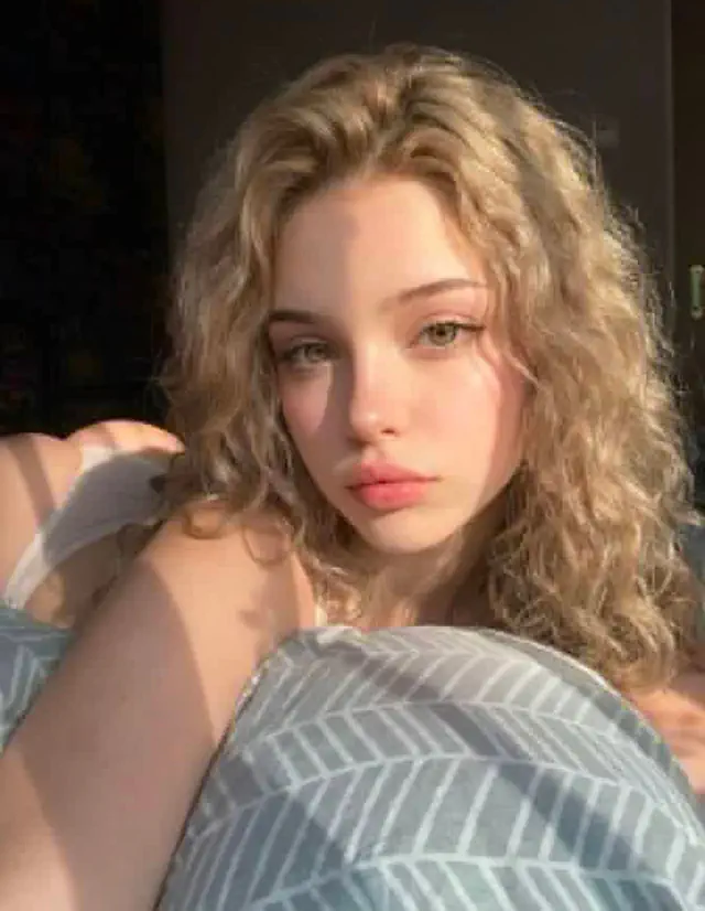 escort-media-aa962f54-90c1-44ba-ab8f-0da22dcc0cc0