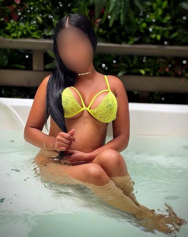 escort-media-ab23ffe7-f628-4339-b0c8-e30158ceb051