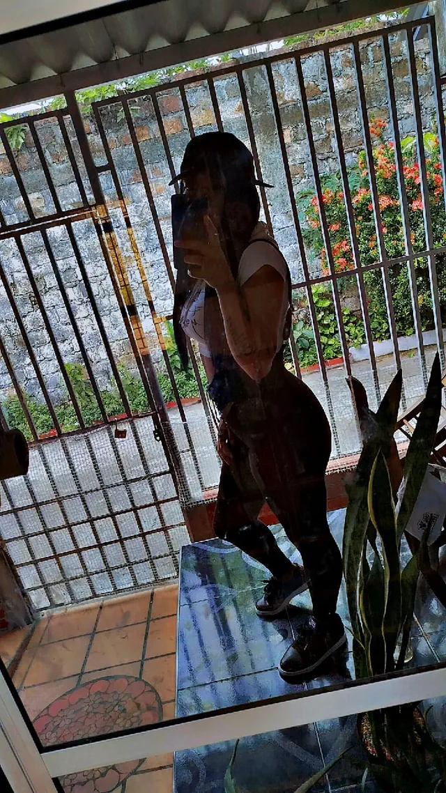 escort-media-ab5e9418-6a92-426e-abfa-cb764c2121db