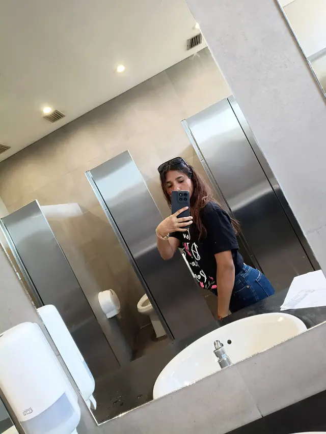 escort-media-aba3229a-b2b4-4ca1-8584-cef3d2bdf6e5