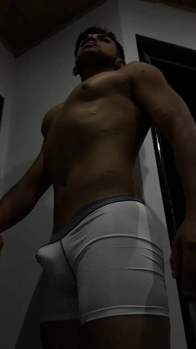 escort-media-aba62474-a87b-4ab4-a492-374e74a6a3ef