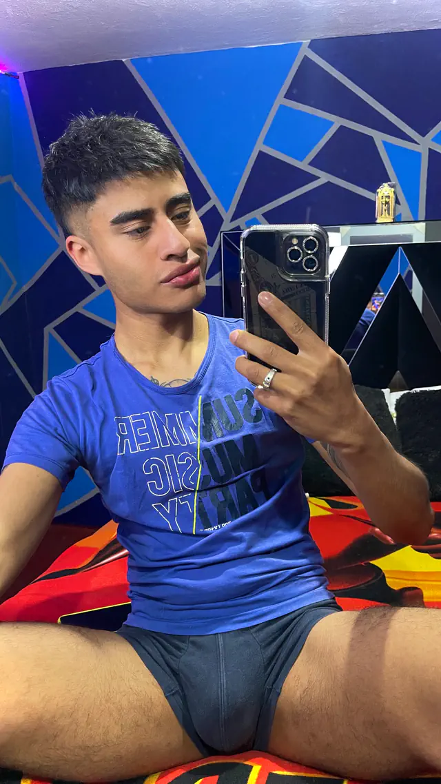 escort-media-ae2fb175-ac50-4822-8be6-e8d753fbfb43