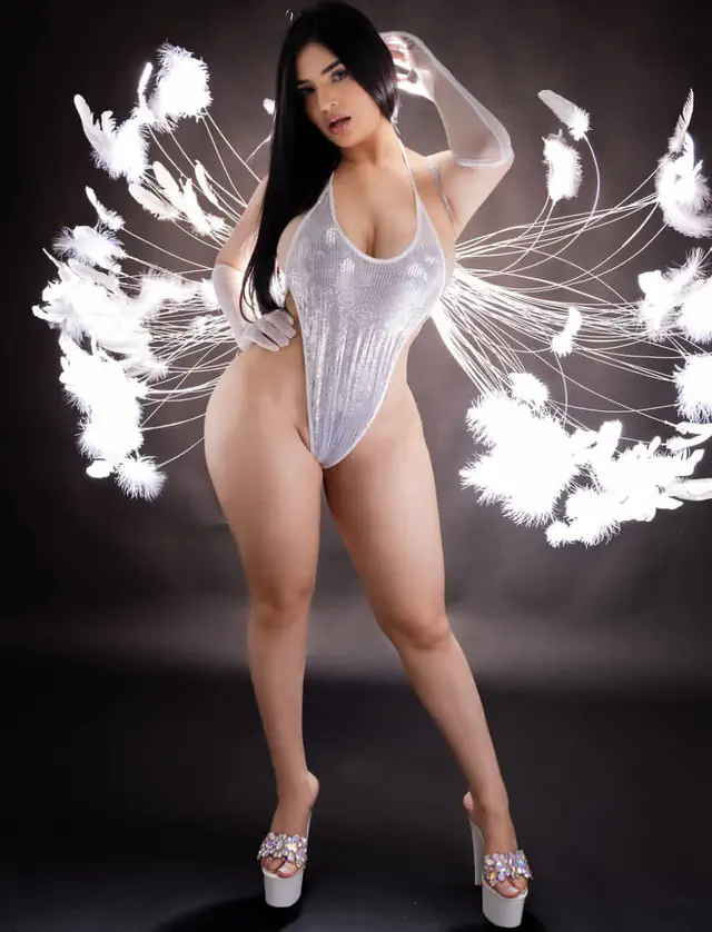 escort-media-aee1bc05-d6d5-4863-b6c5-fd6ec69f2769