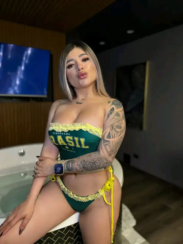 escort-media-afdb12a4-a0c2-4f50-8a77-9ce1e78d705d