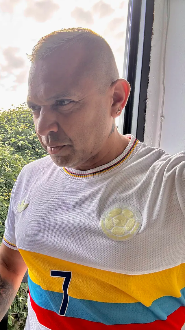 escort-media-b0005390-daa6-4f95-873a-0b33701cd44d