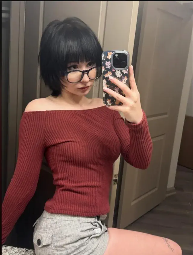 escort-media-b2a98577-5b87-43d9-bcb5-332b391f19c9