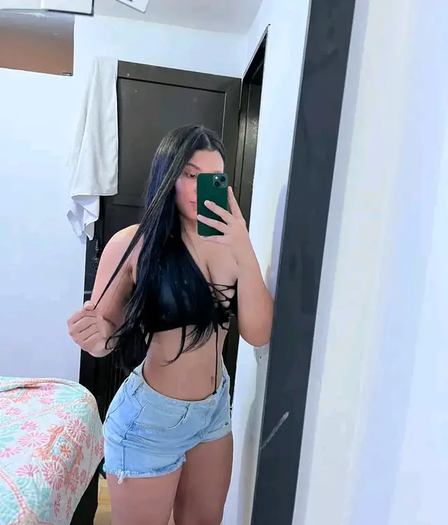 escort-media-b2b7fbd7-a339-444f-a557-ee803fad7be5