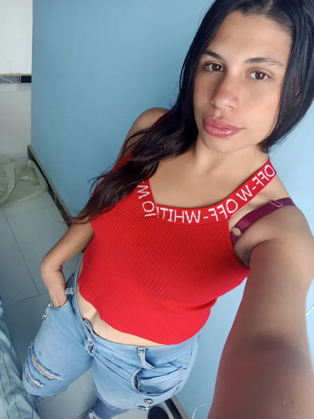 escort-media-b3be27c8-4364-47de-92ef-43c85622c892