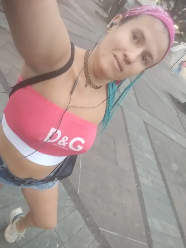 escort-media-b40306bf-41fb-482d-9880-c7a42489e35c