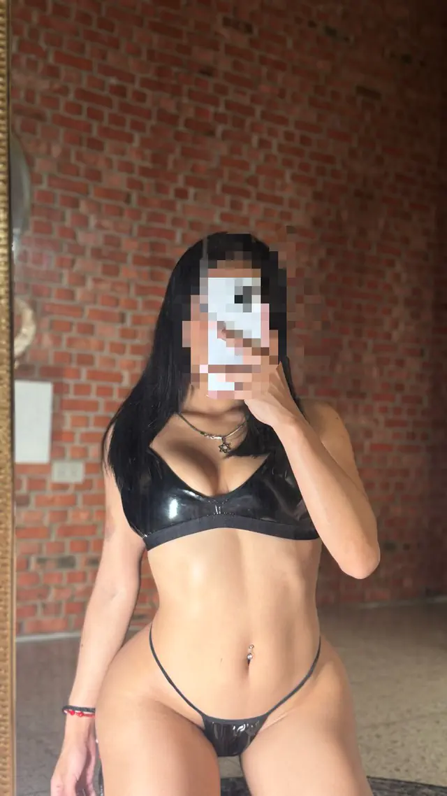 escort-media-b615d048-fa97-4f5b-9c2d-e2a97f529720