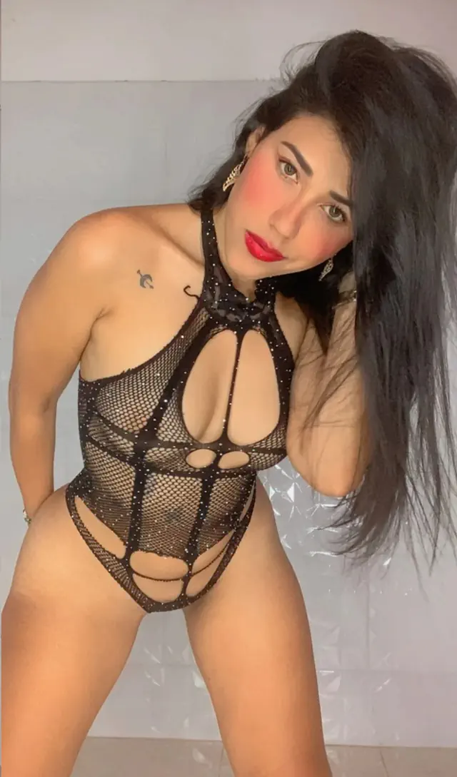 escort-media-b6e1d771-1e3b-4385-b96b-ec49e02c9985