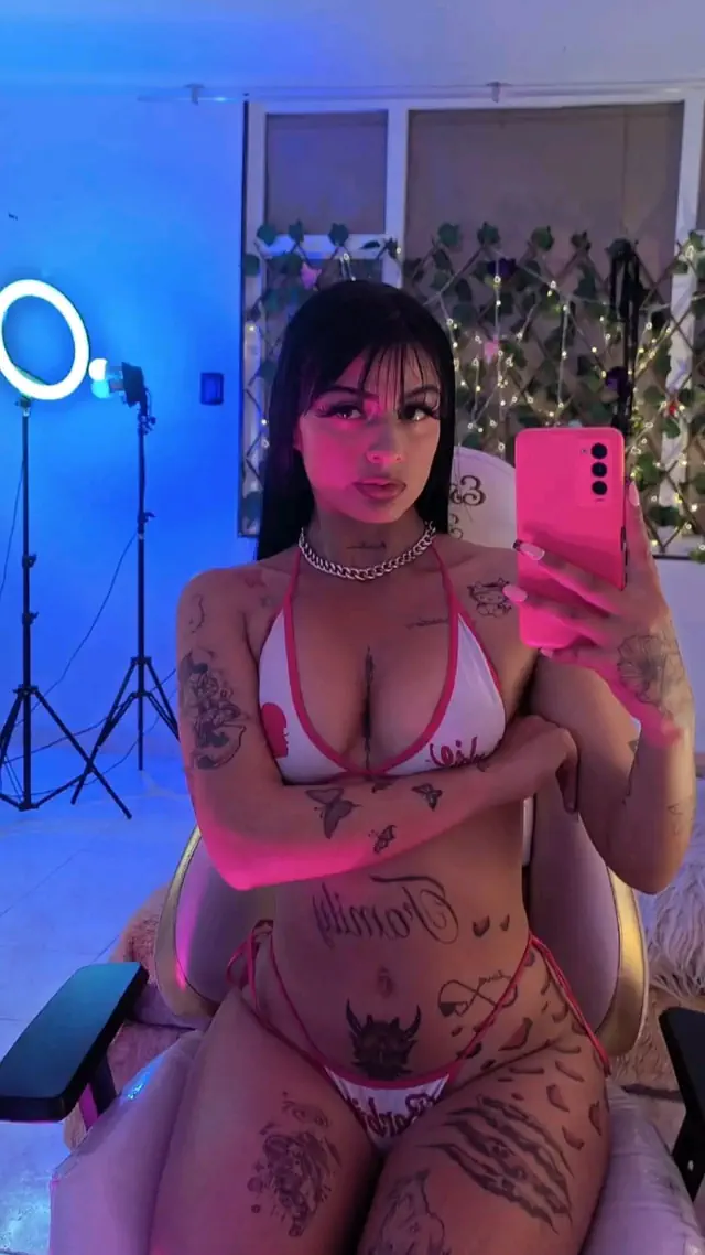 escort-media-b7084bcf-7f7b-43c5-9593-6f912e12a4f8