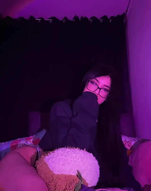 escort-media-b7251d3a-4604-4f87-b76f-852144a80bf3