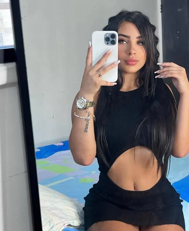 escort-media-b7d4d755-7999-4ef4-ad45-0cb1a35ee1a2
