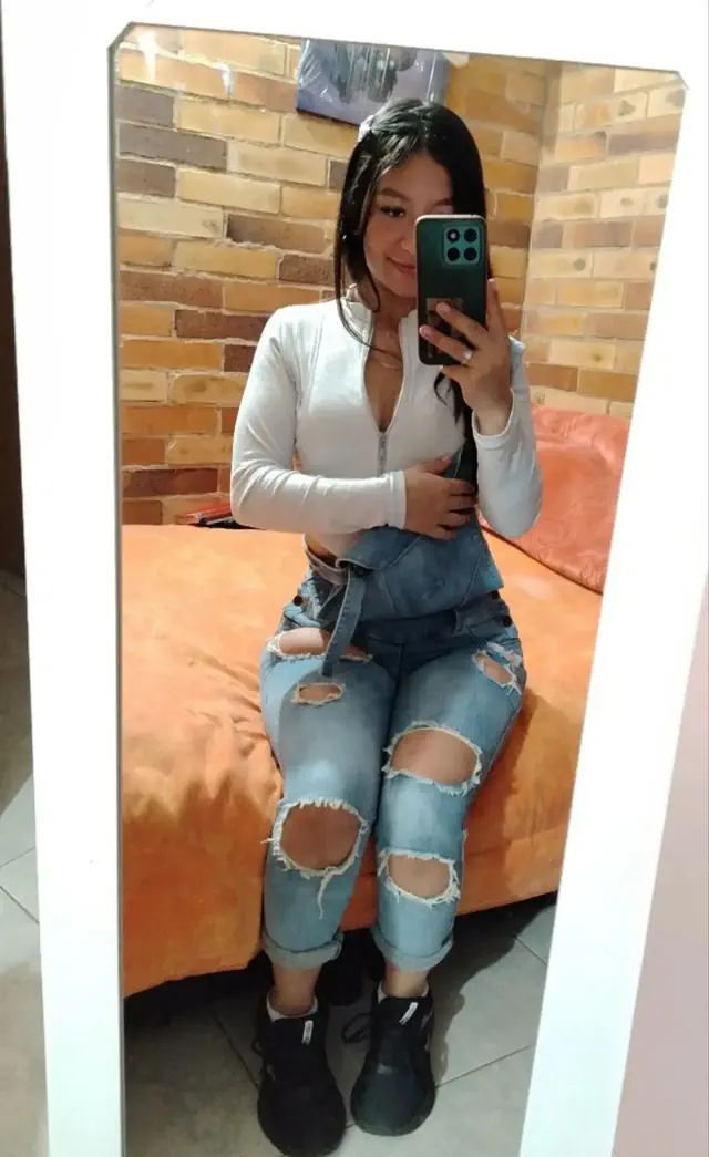 escort-media-b8603c15-6504-49af-b20b-d45ccf6b714b