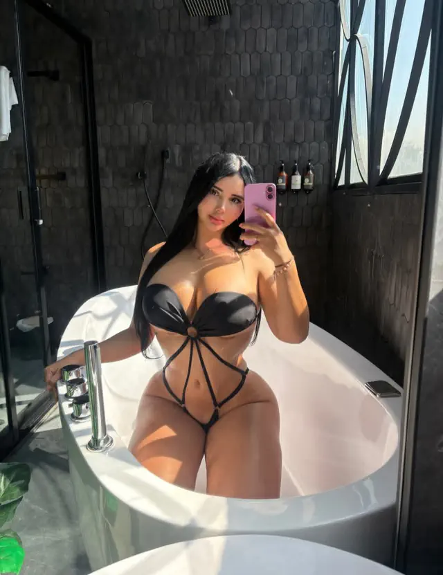 escort-media-b89b6c01-e329-4ca8-b6cc-ecc779e00653