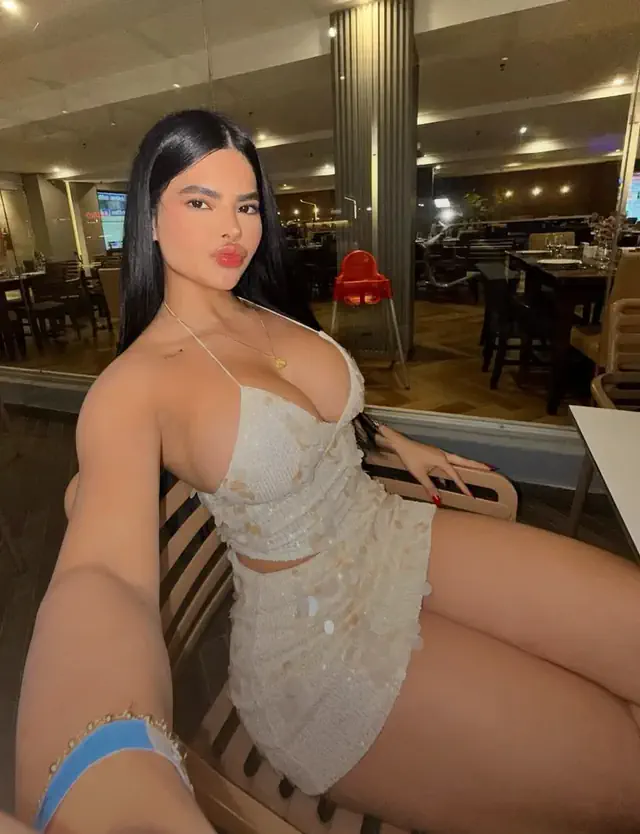 escort-media-b910516c-d426-49bd-9985-36ecf37385fb