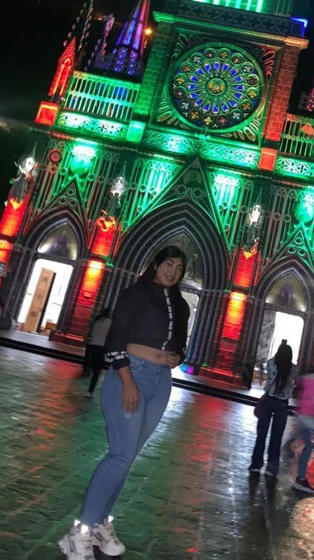 escort-media-b9b8386e-0cfe-47de-9d2a-78ffeb23fde4