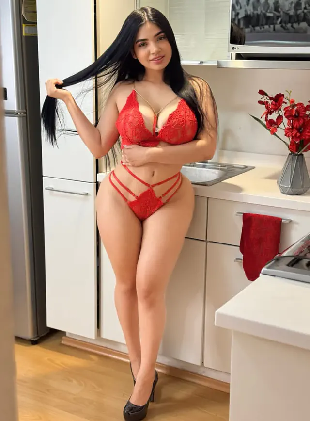 escort-media-ba9da2c0-dbc0-4898-871b-2f01acd65996