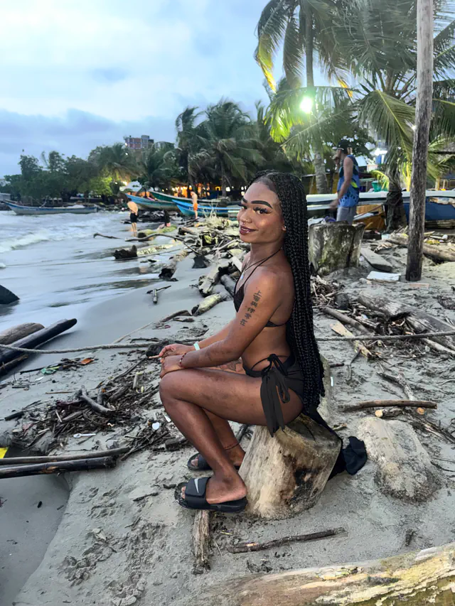 escort-media-bc4ce7f2-766b-48af-a2c8-dc823e890179