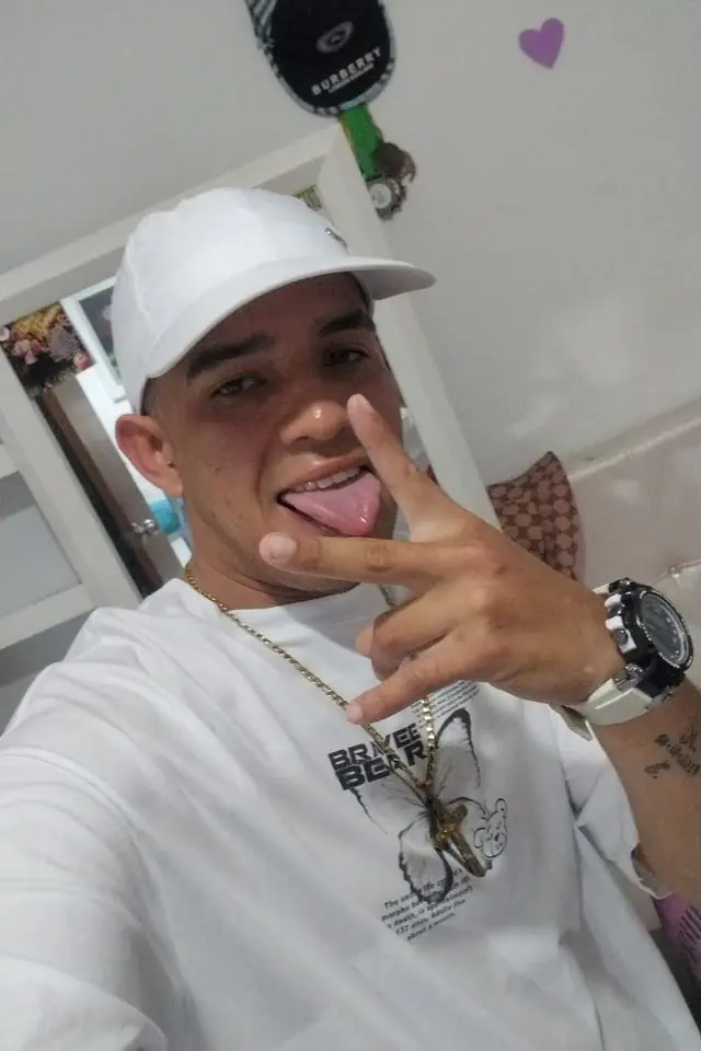 escort-media-bdd5f035-385a-4e16-9364-45984b87294c