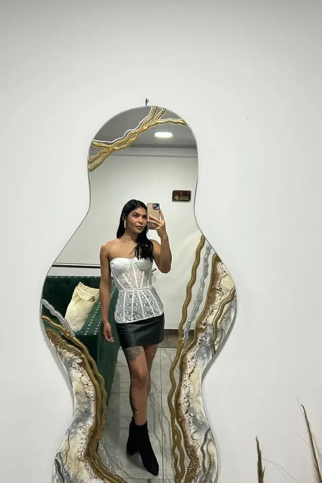 escort-media-be207503-8e83-4c33-985b-e4dc7e718dd7