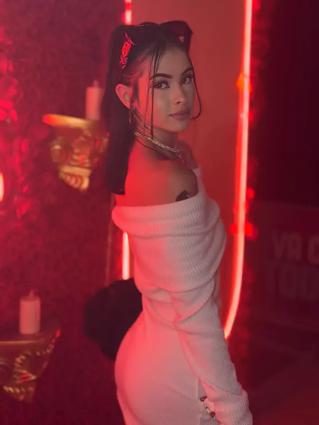 escort-media-be4a498c-5696-465a-8814-85375f89d104