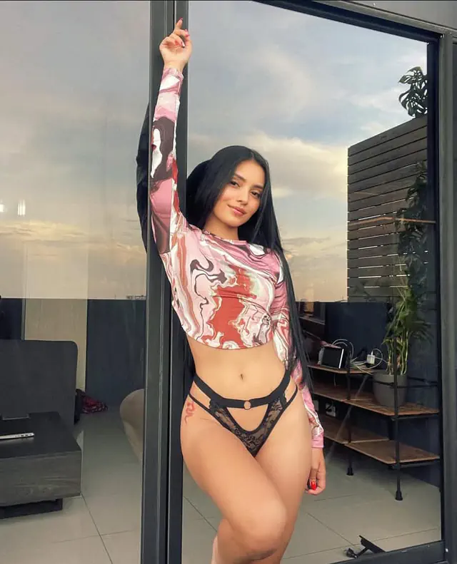 escort-media-beed6e1f-e4b2-47d7-97ef-79935b8e6267