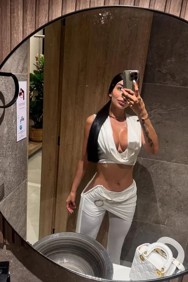 escort-media-c0162760-7d1b-40f5-bec9-09d0e1723e21