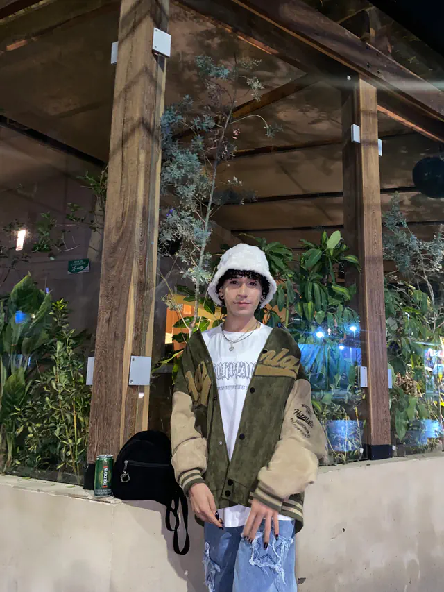 escort-media-c06ab89b-505e-4076-8f0a-25939749fdb9