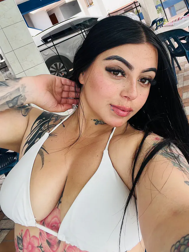 escort-media-c0b98763-f1e6-4437-93f1-42cb7a79e93b