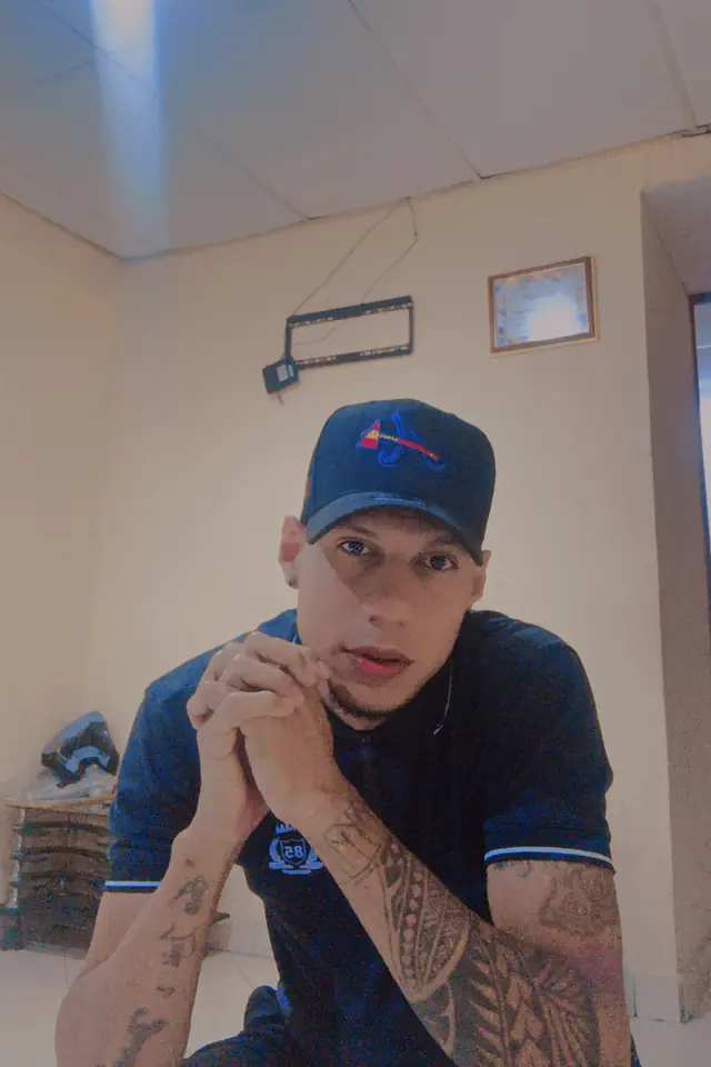 escort-media-c1dffb81-d77f-49b1-b89f-c171a7963a58