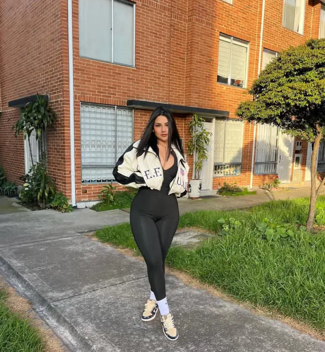 escort-media-c2b1e480-6a01-43ad-9538-c7f7e7a09d28