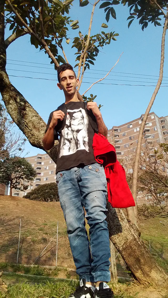 escort-media-c481911d-4e53-4742-8363-dc6213eee56e