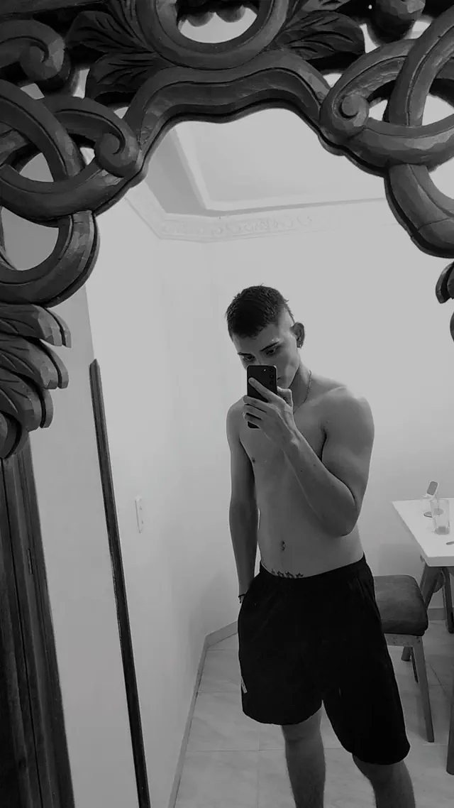 escort-media-c48ebff2-b51c-433e-5d3a-990189f88300