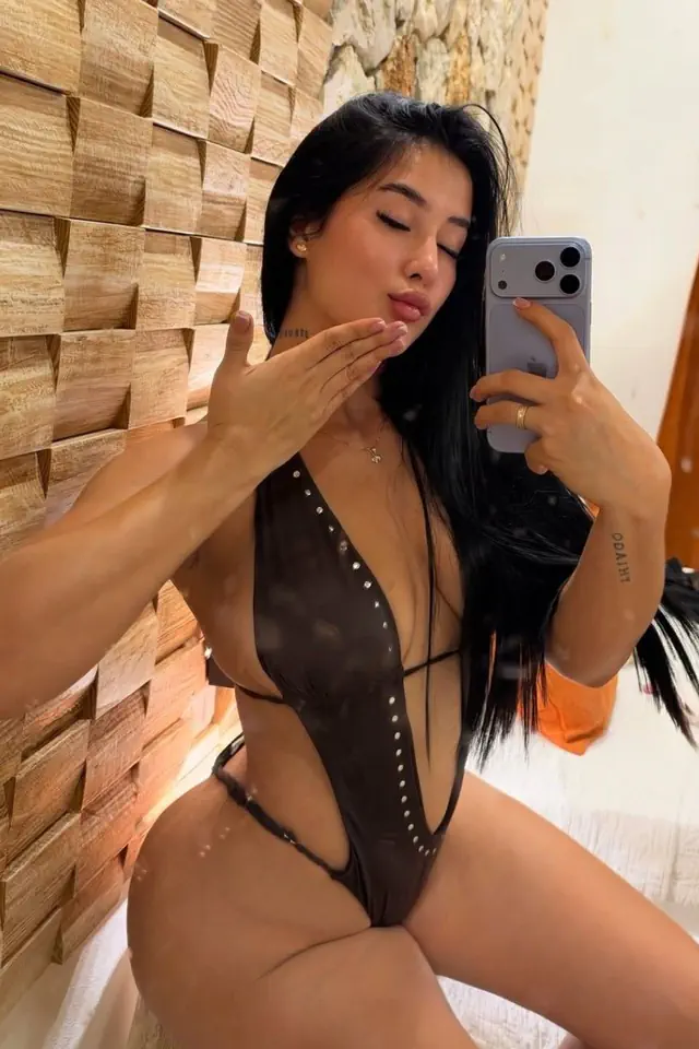 escort-media-c495d93c-f84b-4b9d-9b32-25be5da49e9b