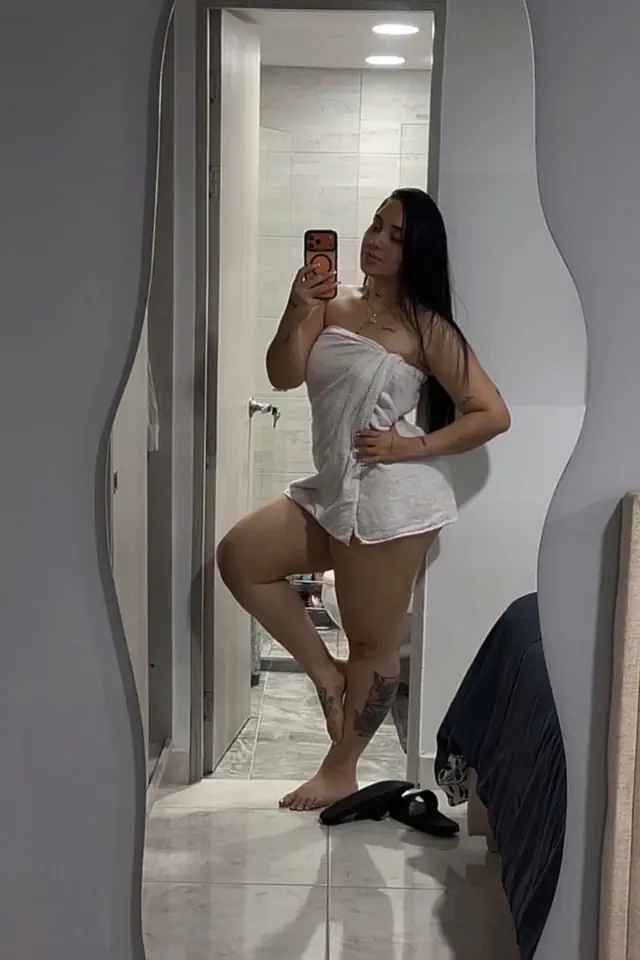 escort-media-c4b4e65e-961f-4429-9061-c5f27662a4af