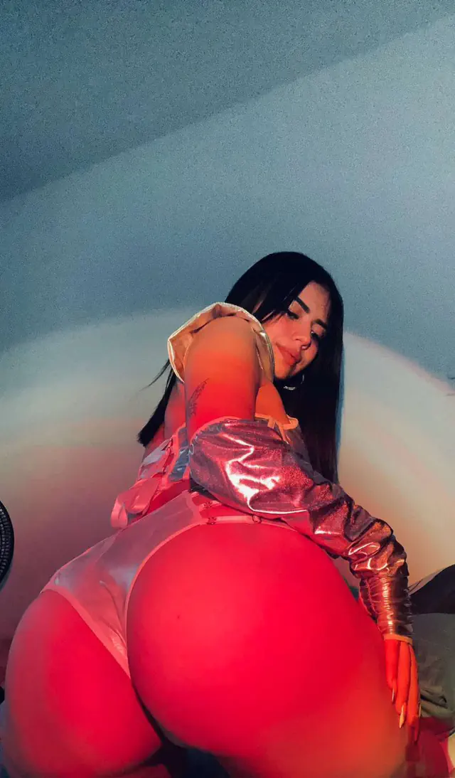 escort-media-c4b6efe7-225b-4f32-98d1-ed918a650868