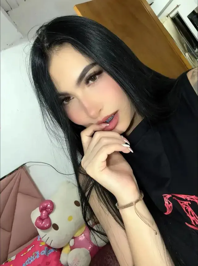 escort-media-c4bf7ca6-5094-4212-86b9-3cf38b036e49