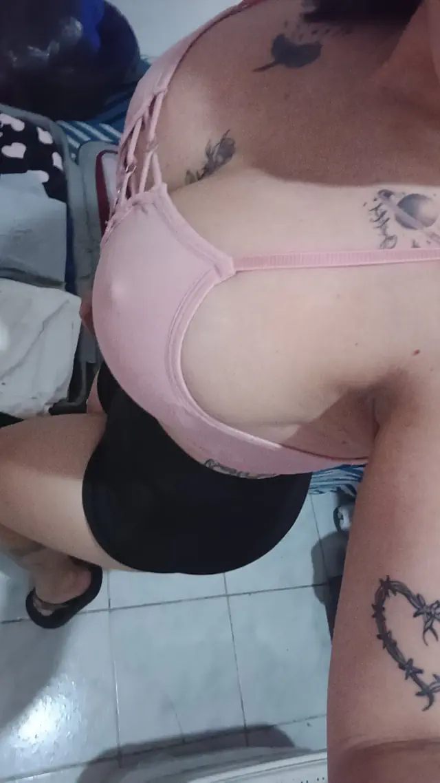 escort-media-c5cabb27-448f-459c-5885-6888961fae00